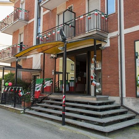 Vip Hotel Placência Exterior foto